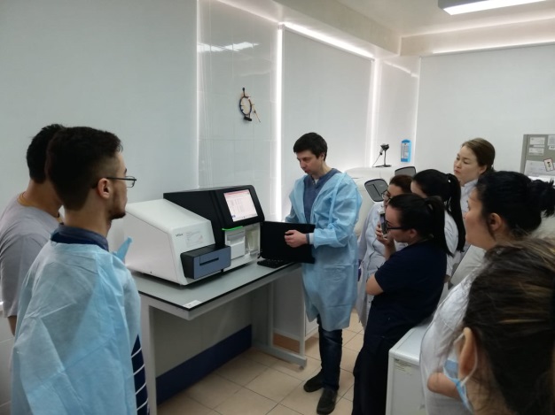 15-16 апреля 2019 года в НПЦТ был установлен секвенатор нового поколения MiSeq
